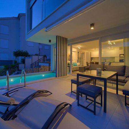 Villa Solis Lacus Modern Apartment - Private Heated Pool - Smart Tv Sky X - Free Parking Нивице Екстериор снимка
