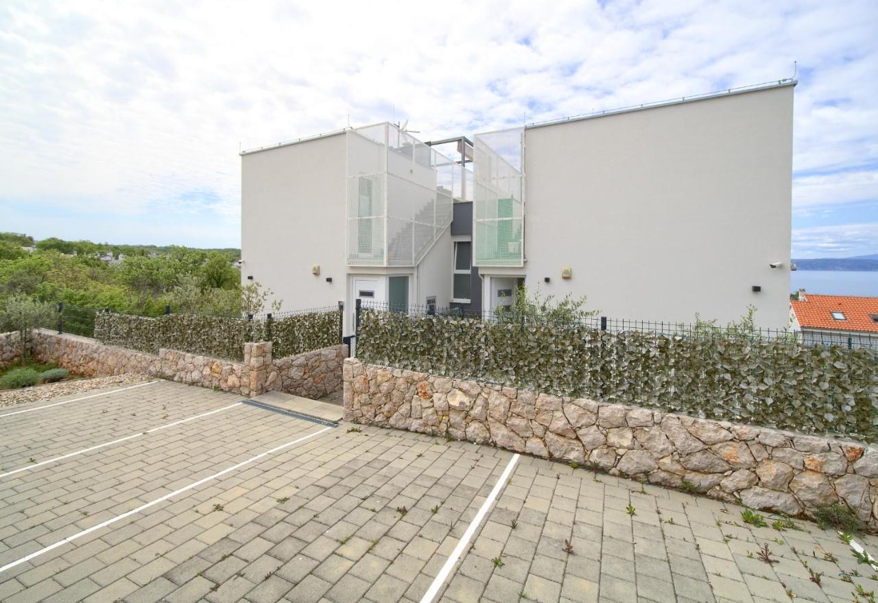 Villa Solis Lacus Modern Apartment - Private Heated Pool - Smart Tv Sky X - Free Parking Нивице Екстериор снимка