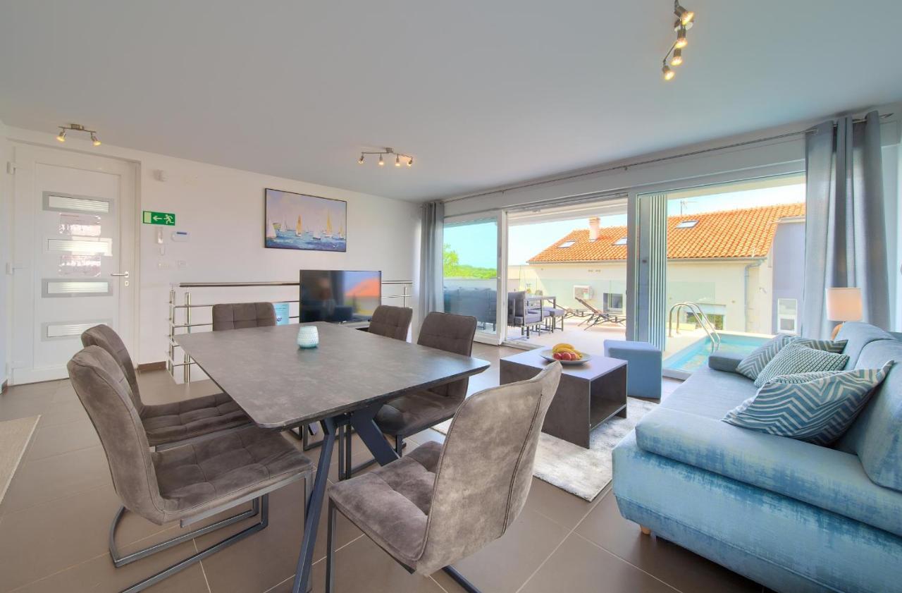 Villa Solis Lacus Modern Apartment - Private Heated Pool - Smart Tv Sky X - Free Parking Нивице Екстериор снимка