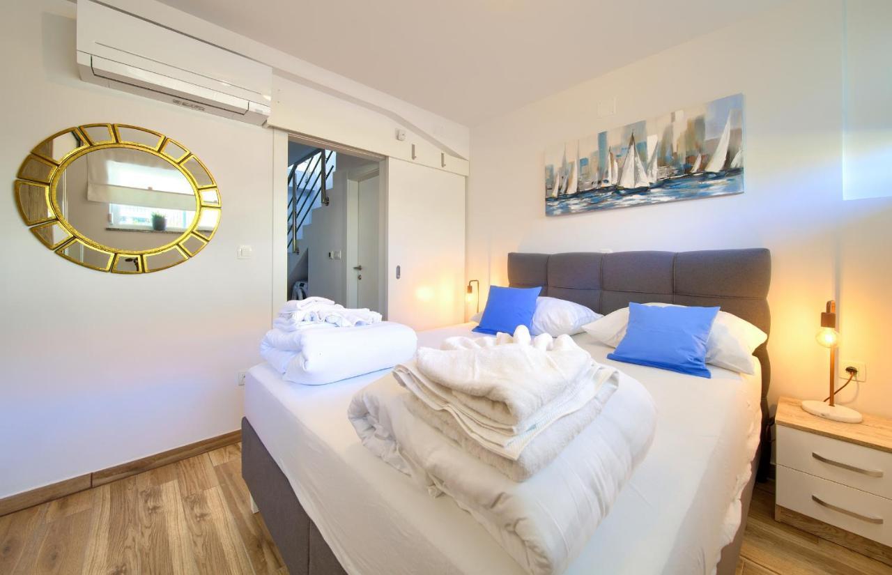 Villa Solis Lacus Modern Apartment - Private Heated Pool - Smart Tv Sky X - Free Parking Нивице Екстериор снимка