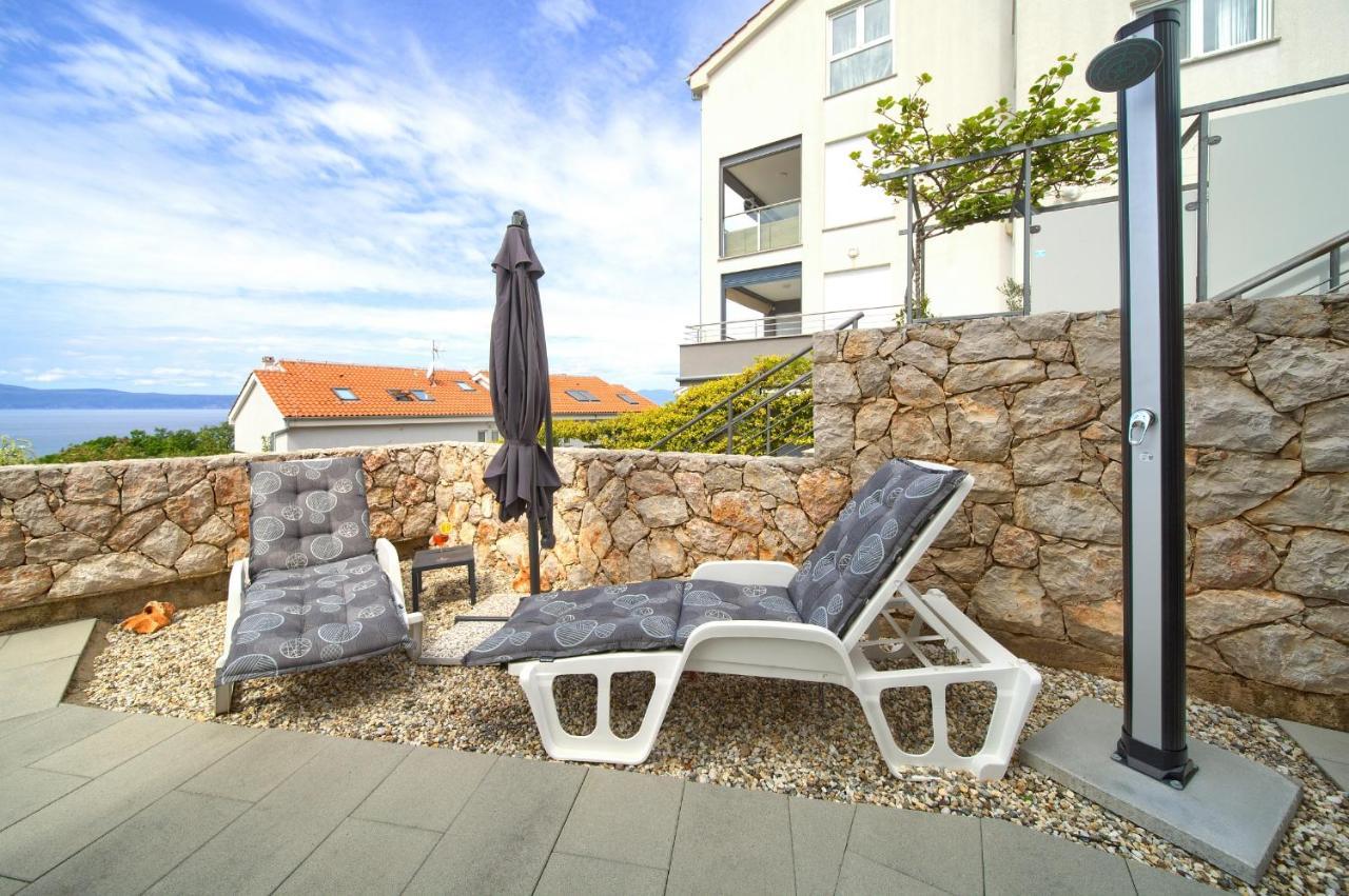 Villa Solis Lacus Modern Apartment - Private Heated Pool - Smart Tv Sky X - Free Parking Нивице Екстериор снимка